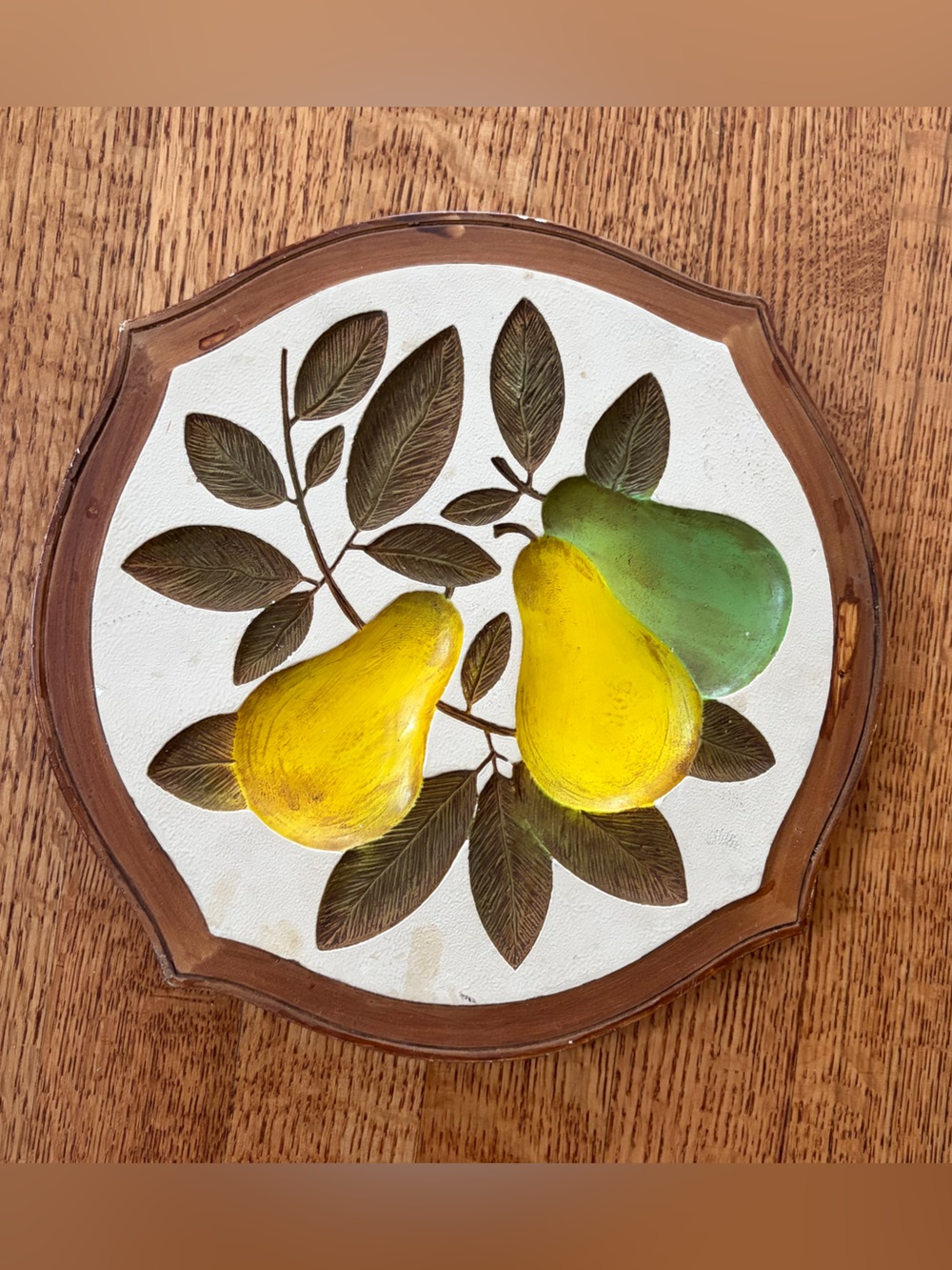 Vintage 70s Chalkware Wall Plaque 10” Pears Modern Art Co USA Cottagecore Rustic